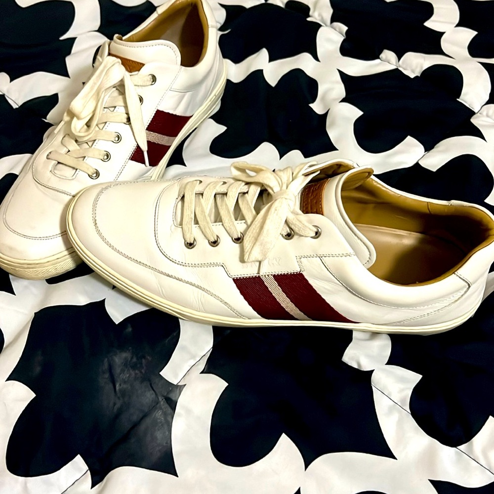 Men’s luxury shoe